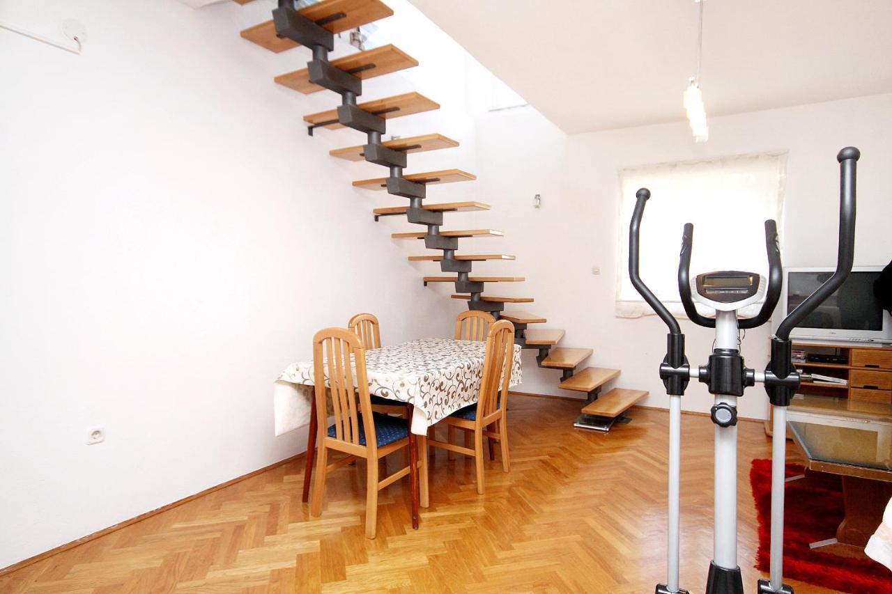 Apartman Apartments With A Parking Space Zadar - 6205